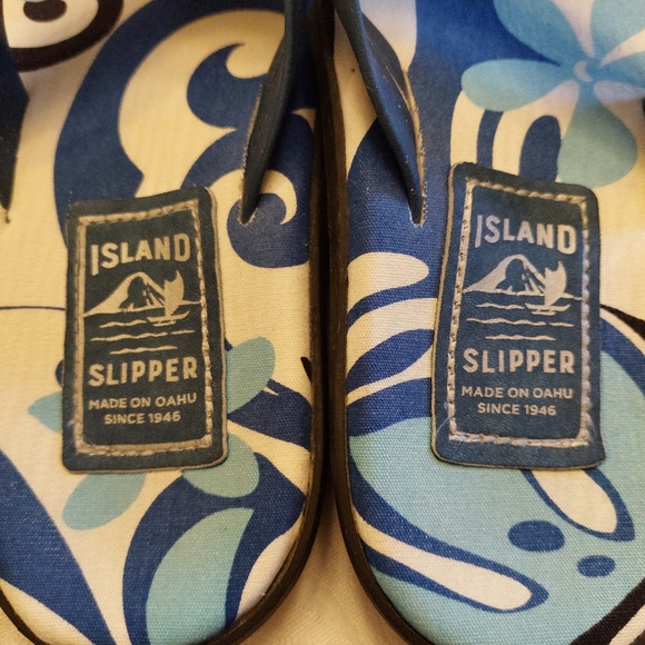 Island Slipper flip flops blue wave print handmade in Hawaii. Size 7men, 8 women - Picture 2 of 12
